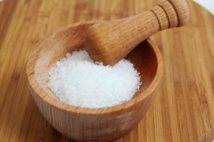 Salt is essential for daily cell functionality and is thus considered a good food for weight loss when consumed in moderation
